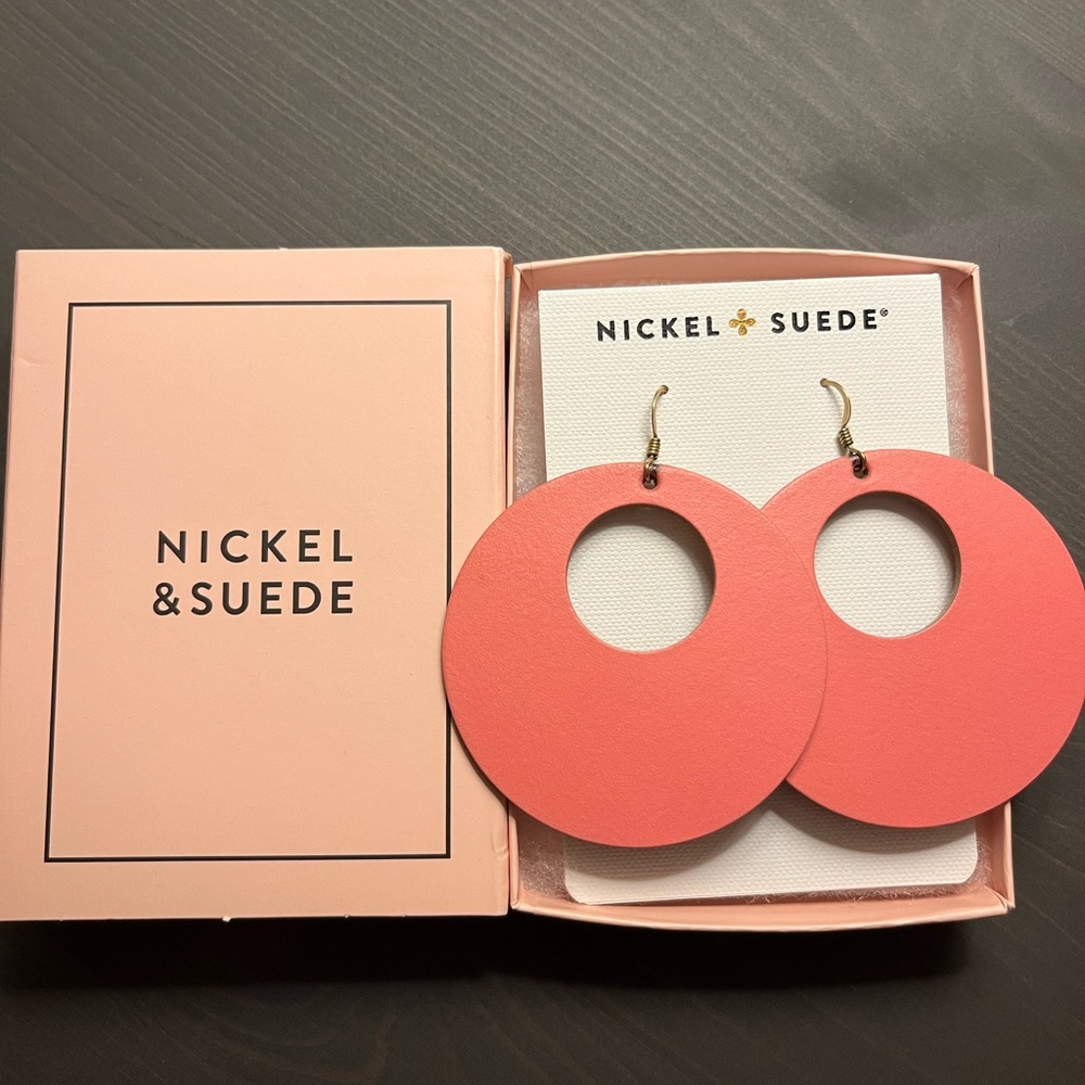 Nickel & Suede Coral Novas - Size M